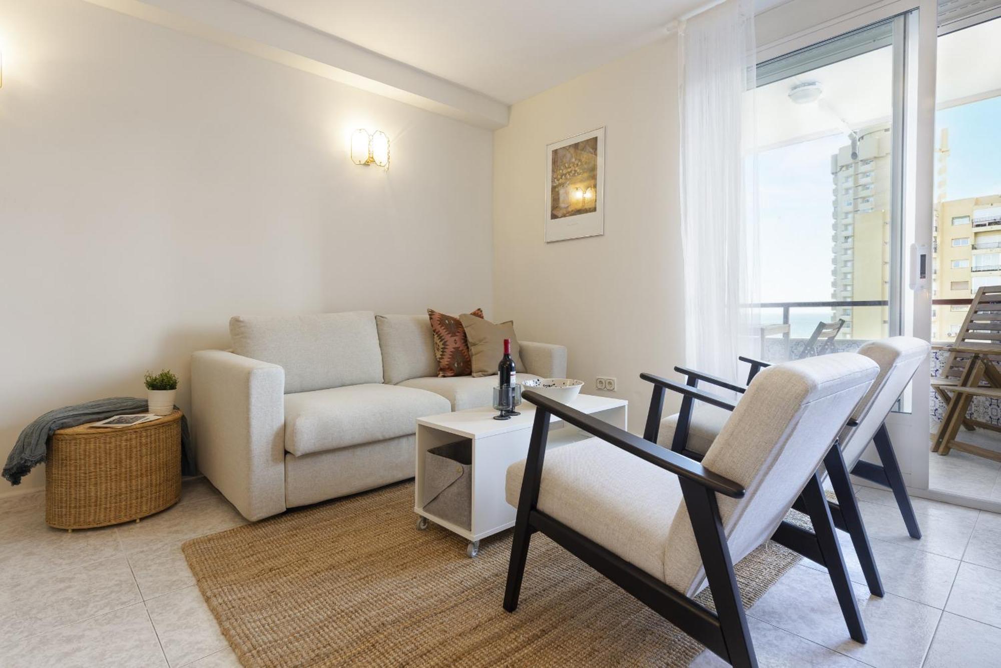 Beachfront Apartment With Terrace And Seaviews Фуенхірола Екстер'єр фото