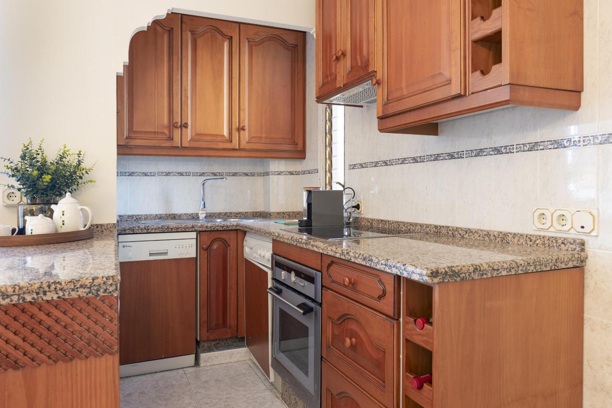 Beachfront Apartment With Terrace And Seaviews Фуенхірола Екстер'єр фото
